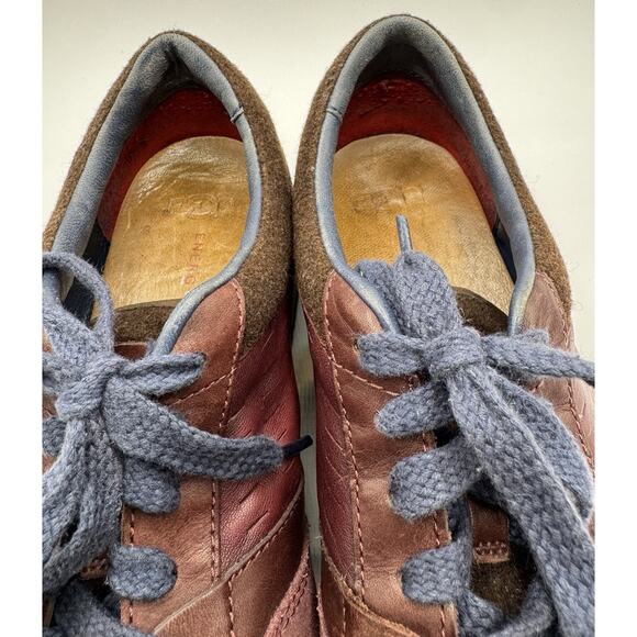 UGG Men’s Burgundy Leather Suede Sneakers Size 11 Casual Comfort Shoes